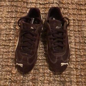 Puma brown suede sneaker